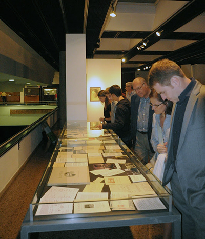 EXPOSICIÓN Calsina, tu i jo som germans!
